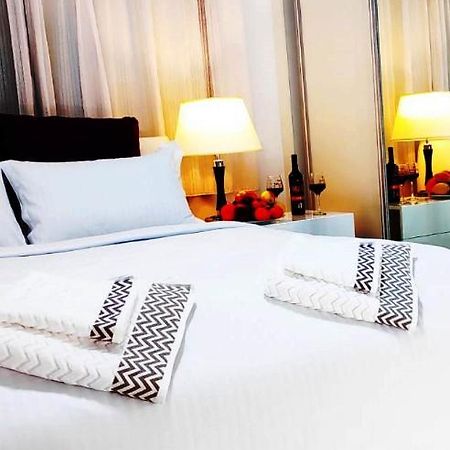 Uptown Holiday App & Pool Daily Rental Contactless Check In & Check Out Famaguszta Kültér fotó
