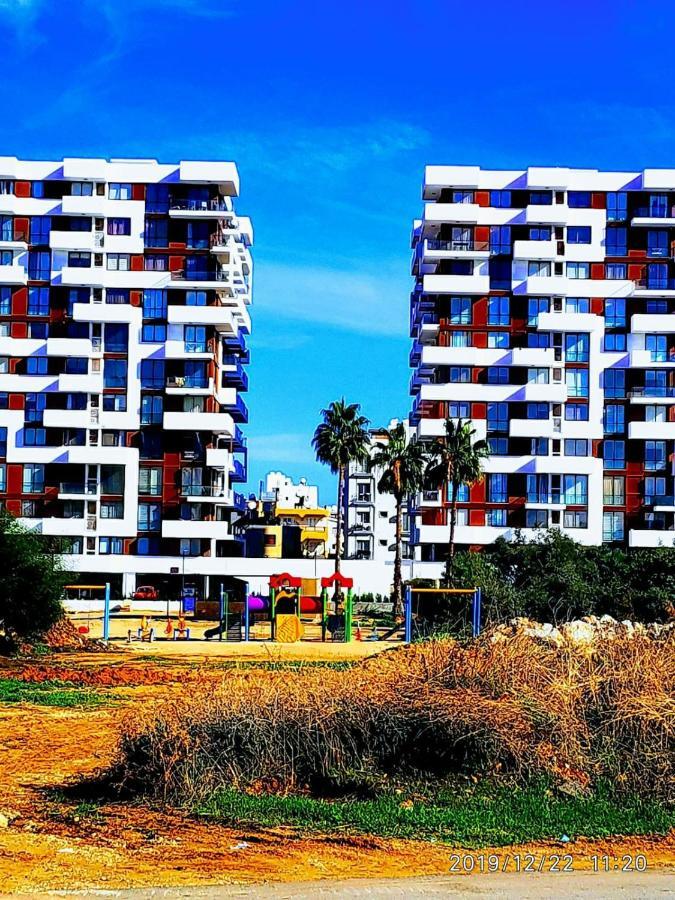 Uptown Holiday App & Pool Daily Rental Contactless Check In & Check Out Famaguszta Kültér fotó