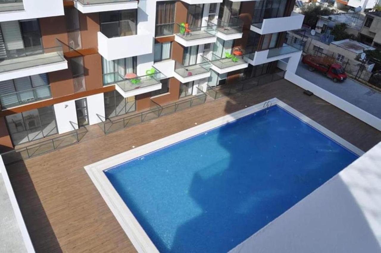 Uptown Holiday App & Pool Daily Rental Contactless Check In & Check Out Famaguszta Kültér fotó
