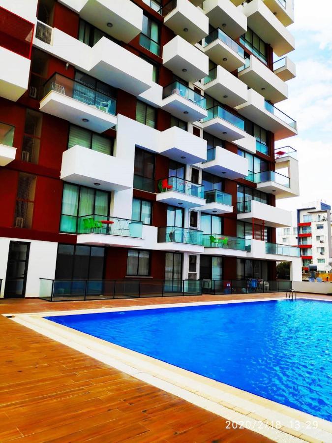 Uptown Holiday App & Pool Daily Rental Contactless Check In & Check Out Famaguszta Kültér fotó