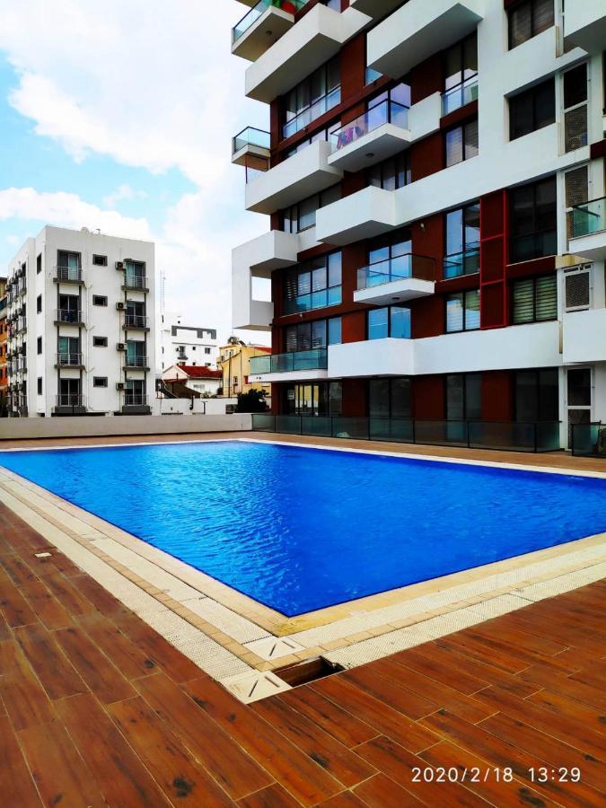 Uptown Holiday App & Pool Daily Rental Contactless Check In & Check Out Famaguszta Kültér fotó