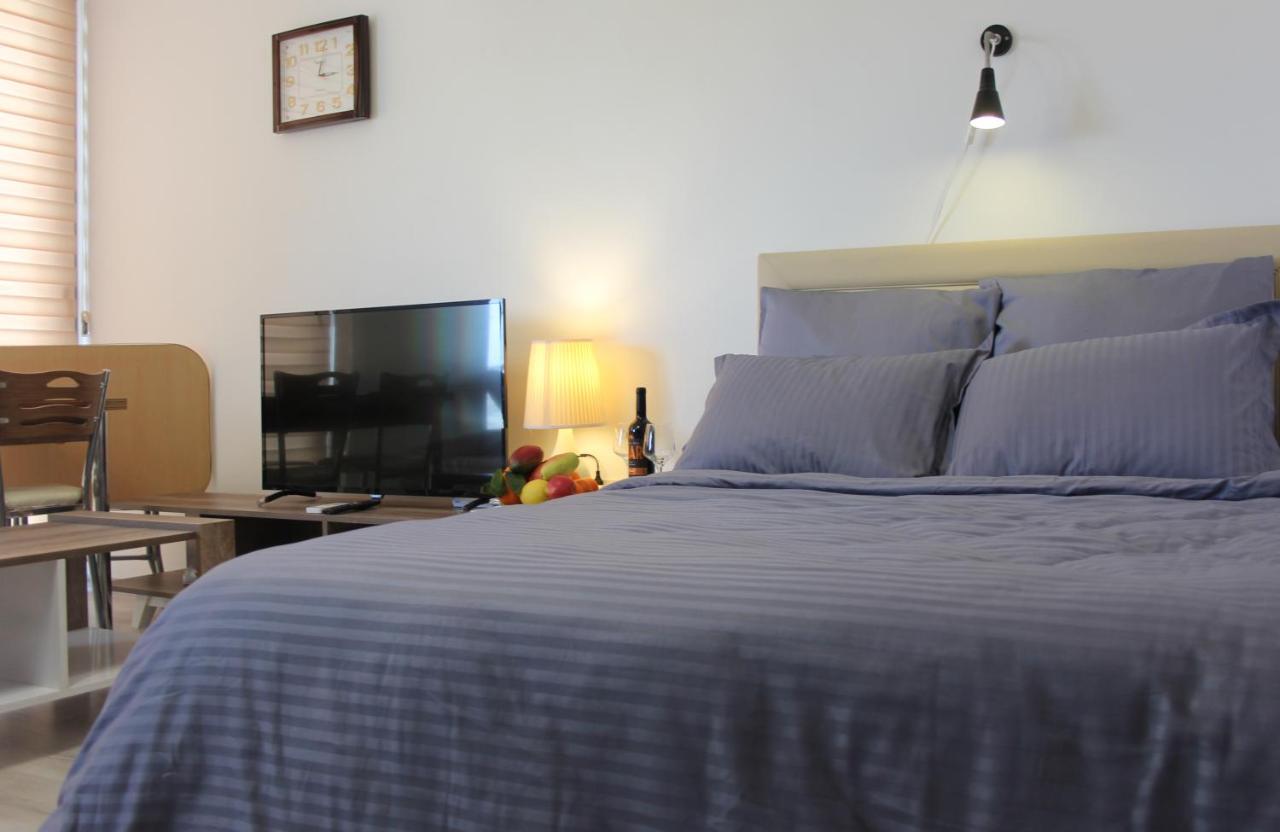 Uptown Holiday App & Pool Daily Rental Contactless Check In & Check Out Famaguszta Kültér fotó