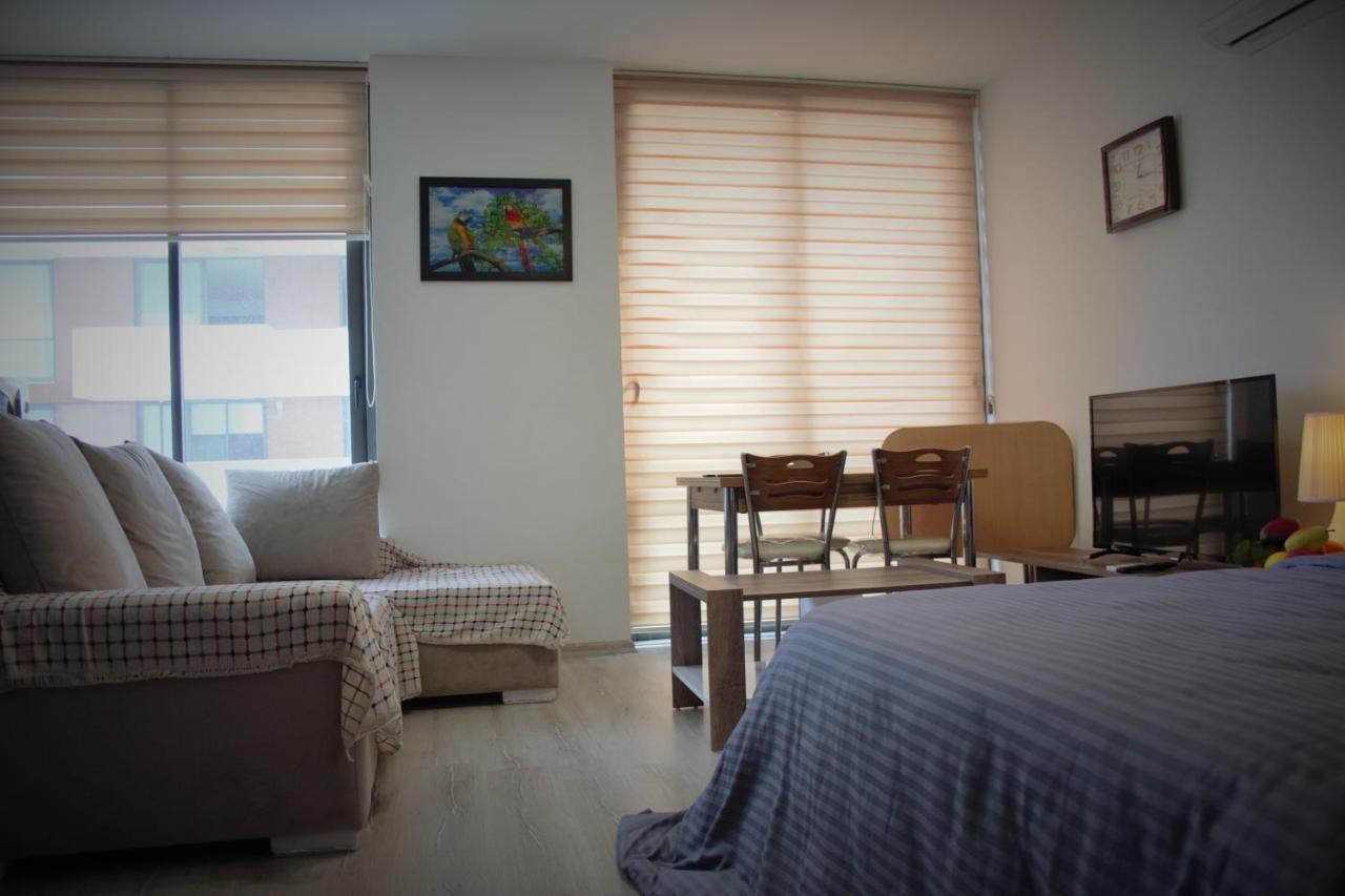 Uptown Holiday App & Pool Daily Rental Contactless Check In & Check Out Famaguszta Kültér fotó