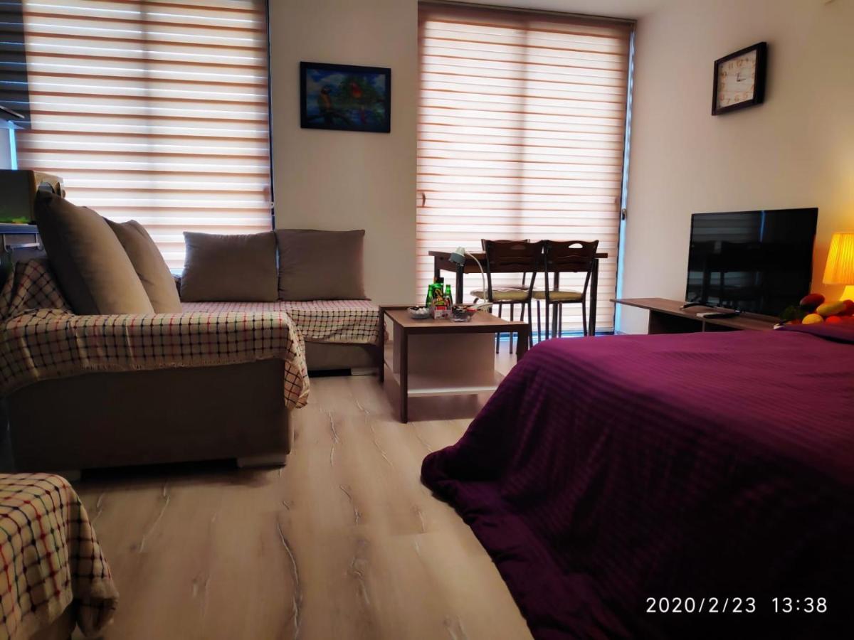 Uptown Holiday App & Pool Daily Rental Contactless Check In & Check Out Famaguszta Kültér fotó